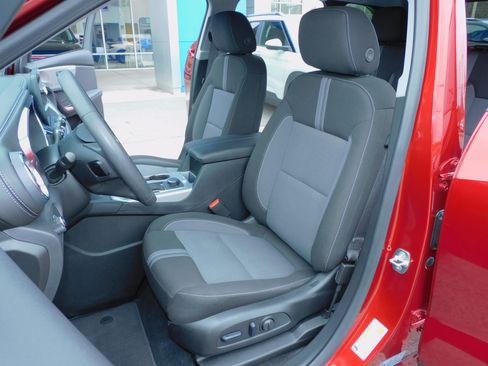 Used 2024 Chevrolet Blazer LT image 15