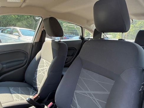 Used 2015 Ford Fiesta S image 10