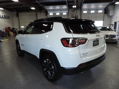 Used 2023 Jeep Compass 4WD Limited image 22