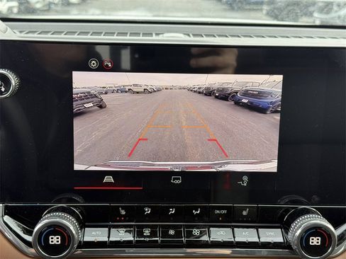 New 2026 GMC Canyon AT4 image 23