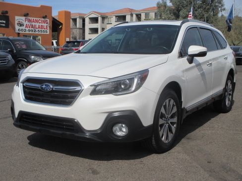 Used 2018 Subaru Outback 3.6R Touring image 21