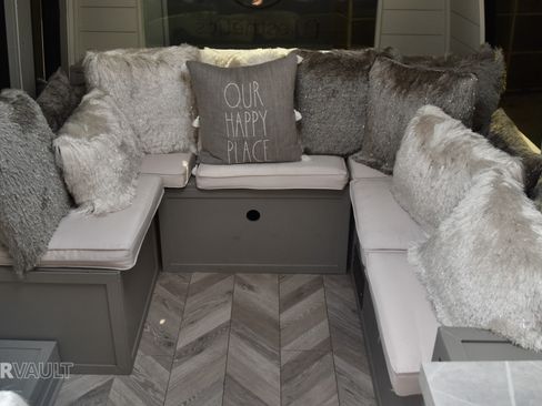 Used 2013 Chevrolet Express 3500 image 29