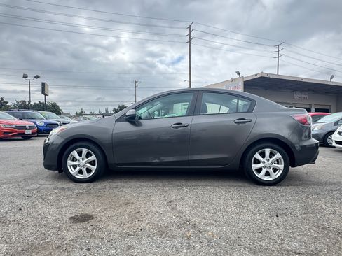 Used 2010 MAZDA MAZDA3 Touring image 3