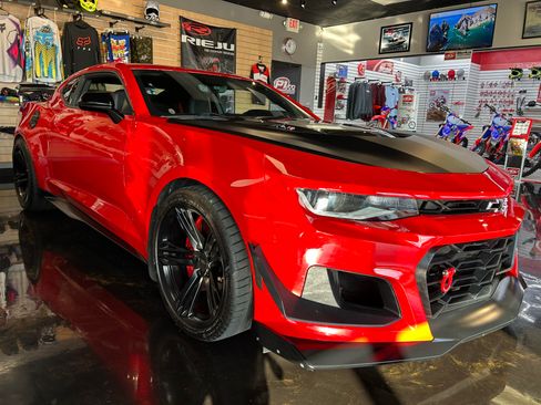 Used 2023 Chevrolet Camaro ZL1 image 2