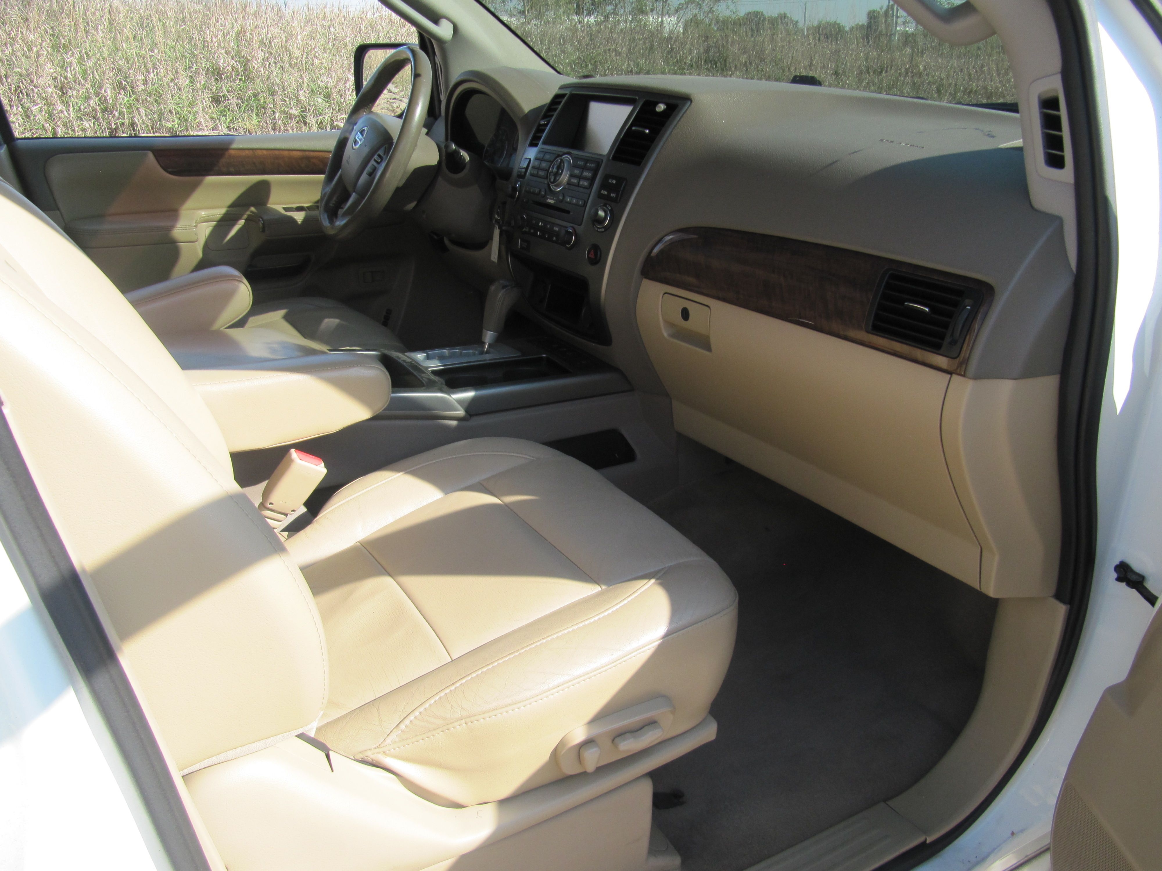 Used 2014 Nissan Armada Platinum AWD/4WD image 21