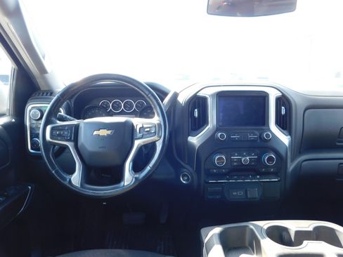 Used 2019 Chevrolet Silverado 1500 LT image 9