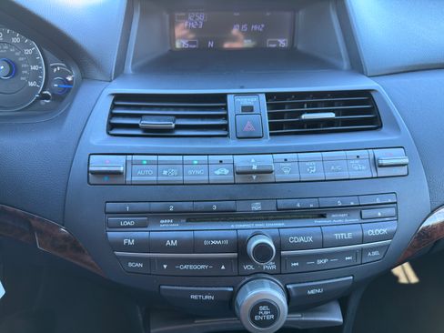 Used 2010 Honda Accord Crosstour EX-L image 9