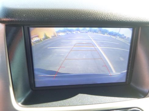 Used 2018 GMC Yukon Denali image 37