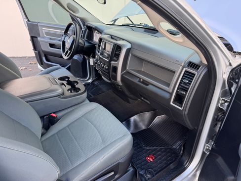 Used 2016 RAM 1500 Express image 21