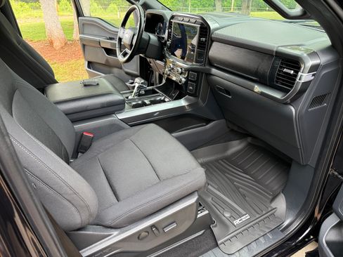 Used 2023 Ford F150 4x4 SuperCrew image 26