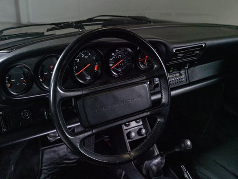 Used 1987 Porsche 911 Carrera RWD image 63