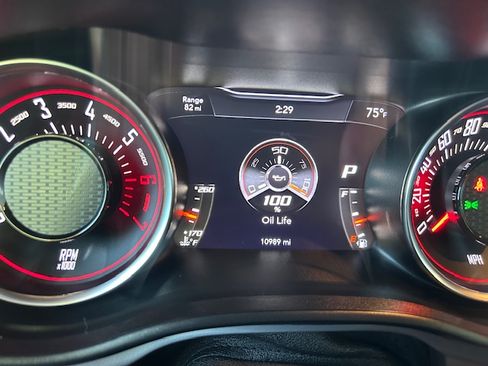 Used 2022 Dodge Challenger R/T Scat Pack RWD image 13