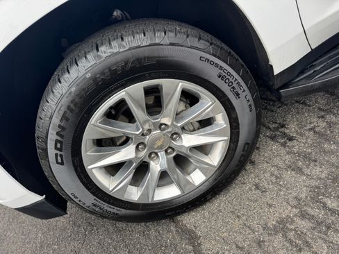 Used 2022 Chevrolet Suburban Premier image 31