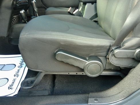 Used 2017 Jeep Wrangler Unlimited Sport S image 43