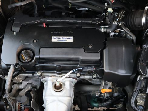 Used 2016 Honda CR-V Touring image 28