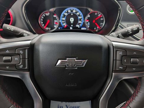 Used 2022 Chevrolet Blazer RS image 11