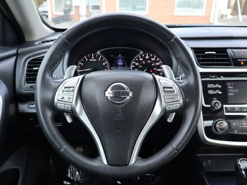 Used 2018 Nissan Altima 2.5 SR image 15