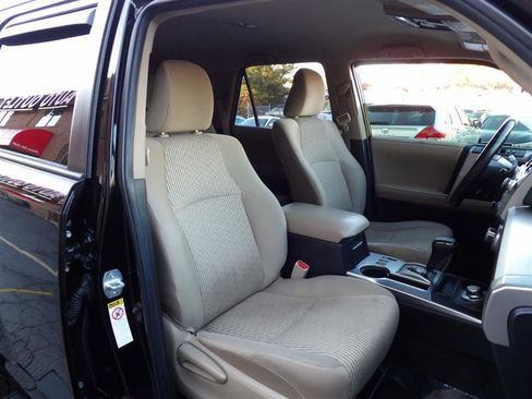 Used 2014 Toyota 4Runner SR5 image 9