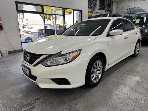 Used 2017 Nissan Altima 2.5 S image 1