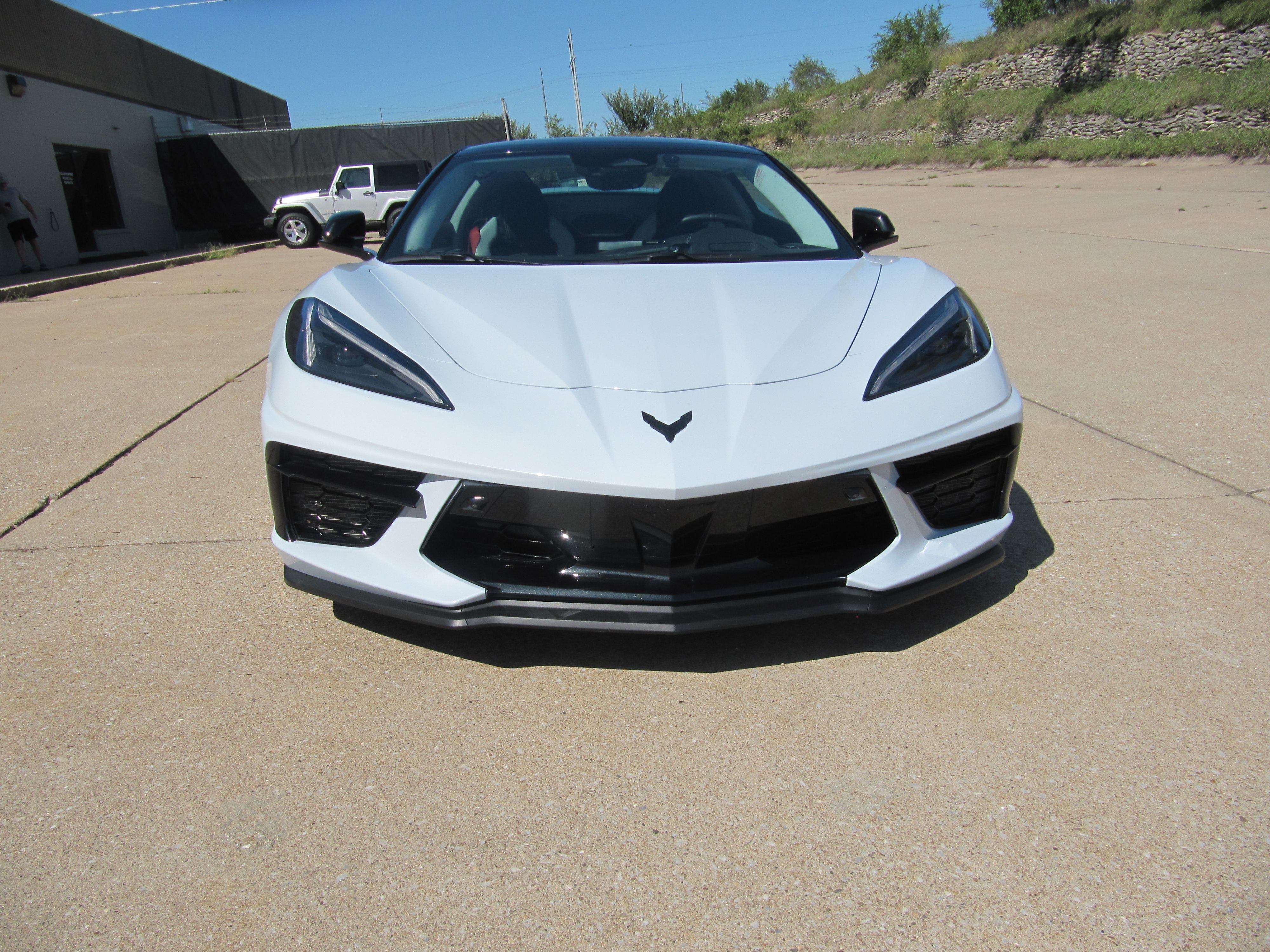 Used 2024 Chevrolet Corvette Stingray Premium Conv w/ 3LT RWD image 2