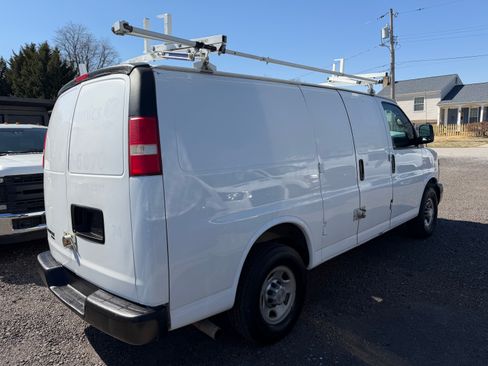 Used 2014 Chevrolet Express 2500 image 5