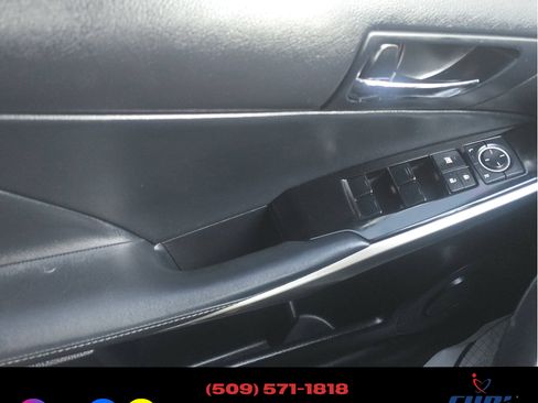 Used 2016 Lexus IS 200t image 16