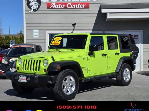 Used 2013 Jeep Wrangler Unlimited Sport image 3