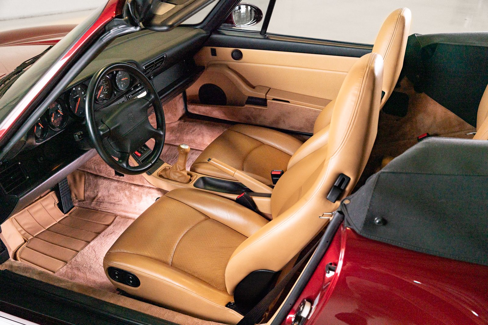 Used 1997 Porsche 911 Carrera 4 Cabriolet AWD/4WD image 63