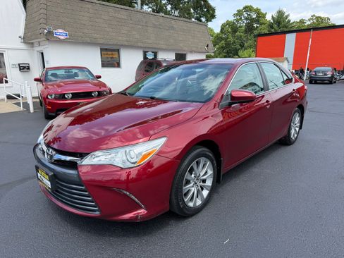 Used 2015 Toyota Camry XLE FWD image 24