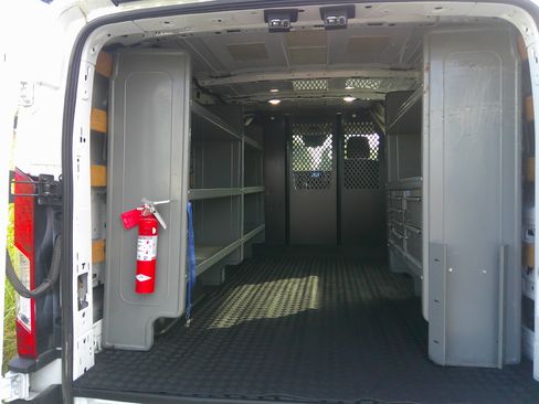 Used 2024 Ford Transit 250 XL image 5