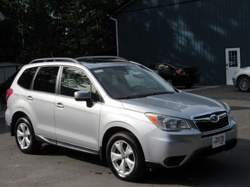 Used 2015 Subaru Forester 2.5i Premium AWD/4WD image 7