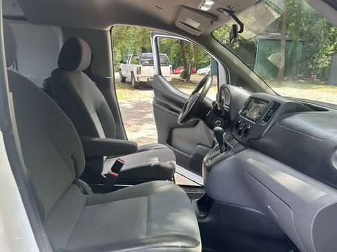 Used 2019 Nissan NV200 S FWD image 22