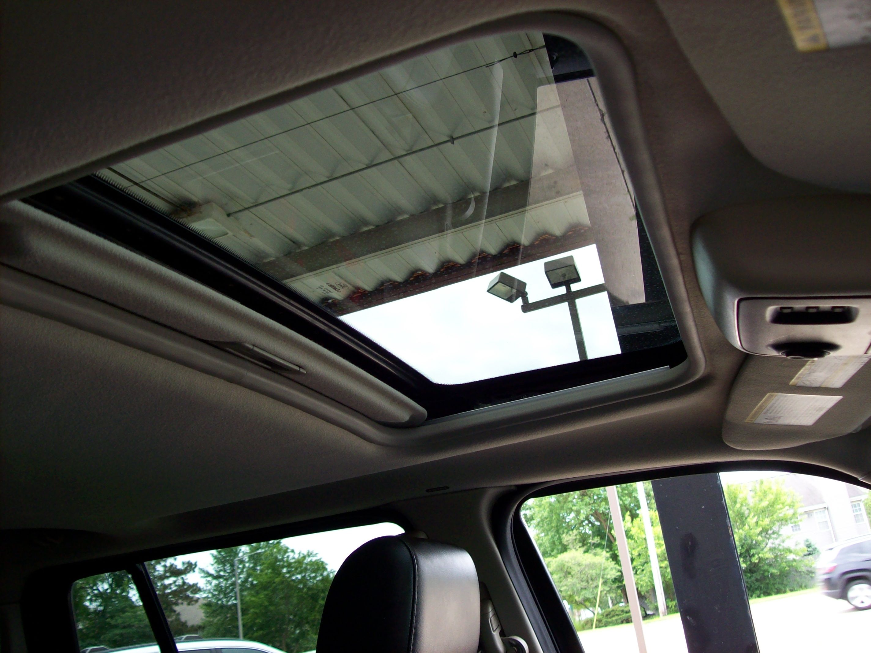 Used 2007 Mercury Mountaineer AWD Premier image 14