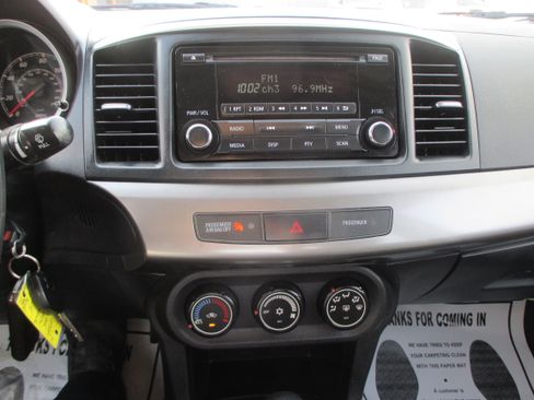 Used 2015 Mitsubishi Lancer ES image 5