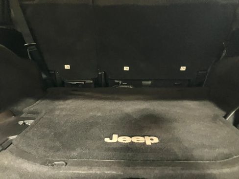 Used 2014 Jeep Wrangler Unlimited Rubicon image 20
