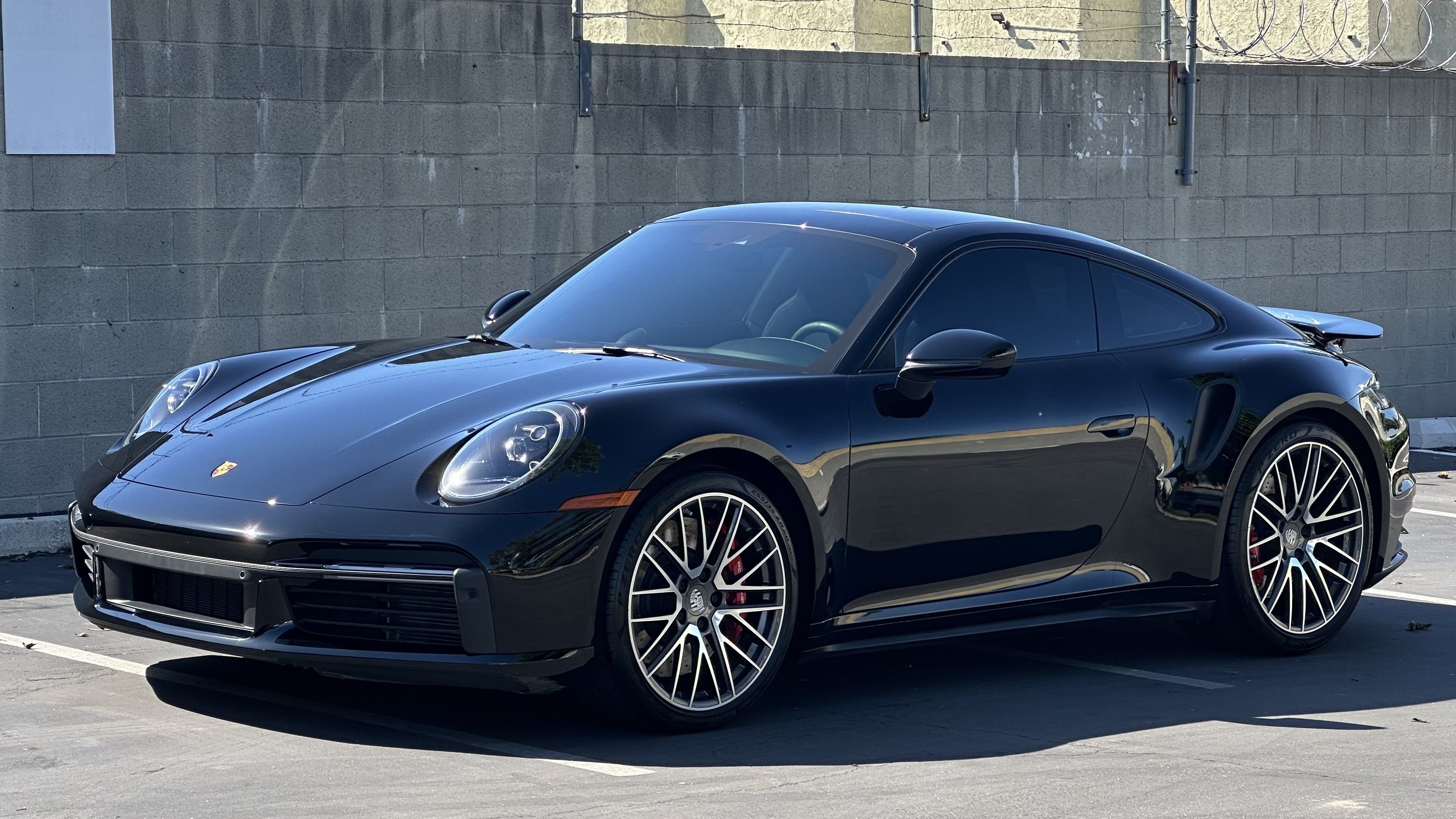 Used 2024 Porsche 911 Coupe AWD/4WD image 1