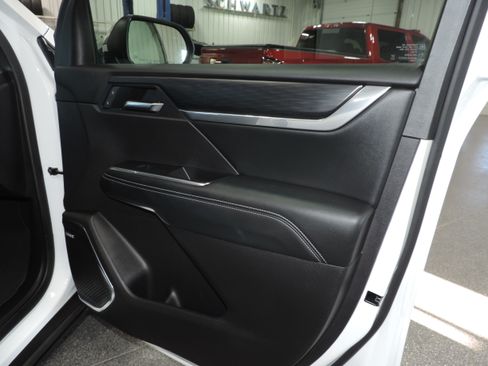 Used 2025 GMC Acadia Elevation image 18