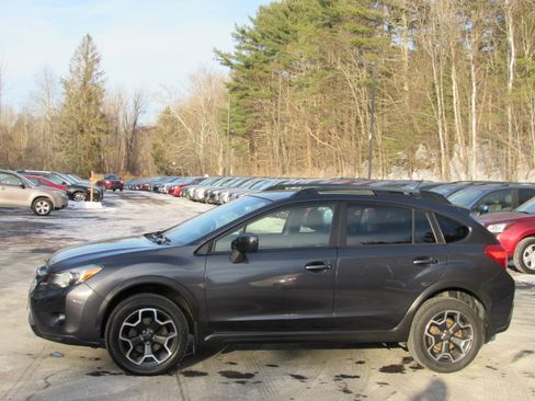 Used 2013 Subaru XV Crosstrek 2.0i Premium image 4