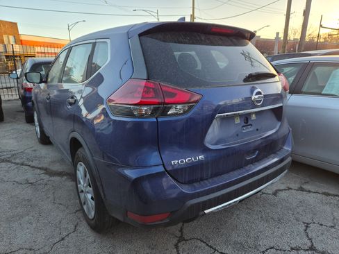 Used 2020 Nissan Rogue S image 4