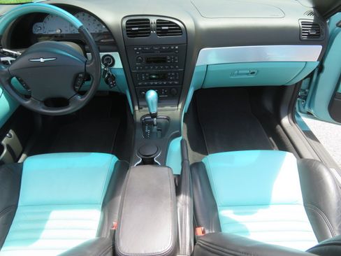 Used 2002 Ford Thunderbird UNAVAIL RWD image 18