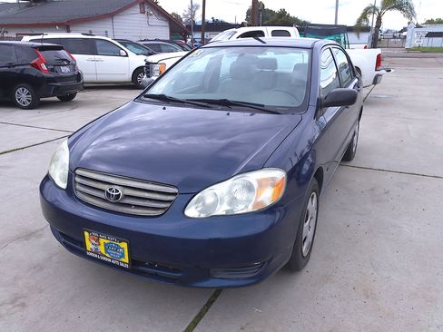 Used 2003 Toyota Corolla CE image 2