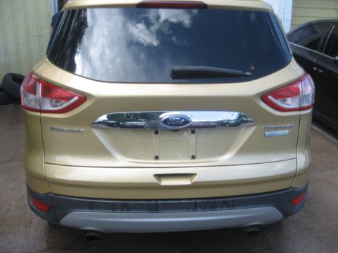 Used 2014 Ford Escape Titanium image 5
