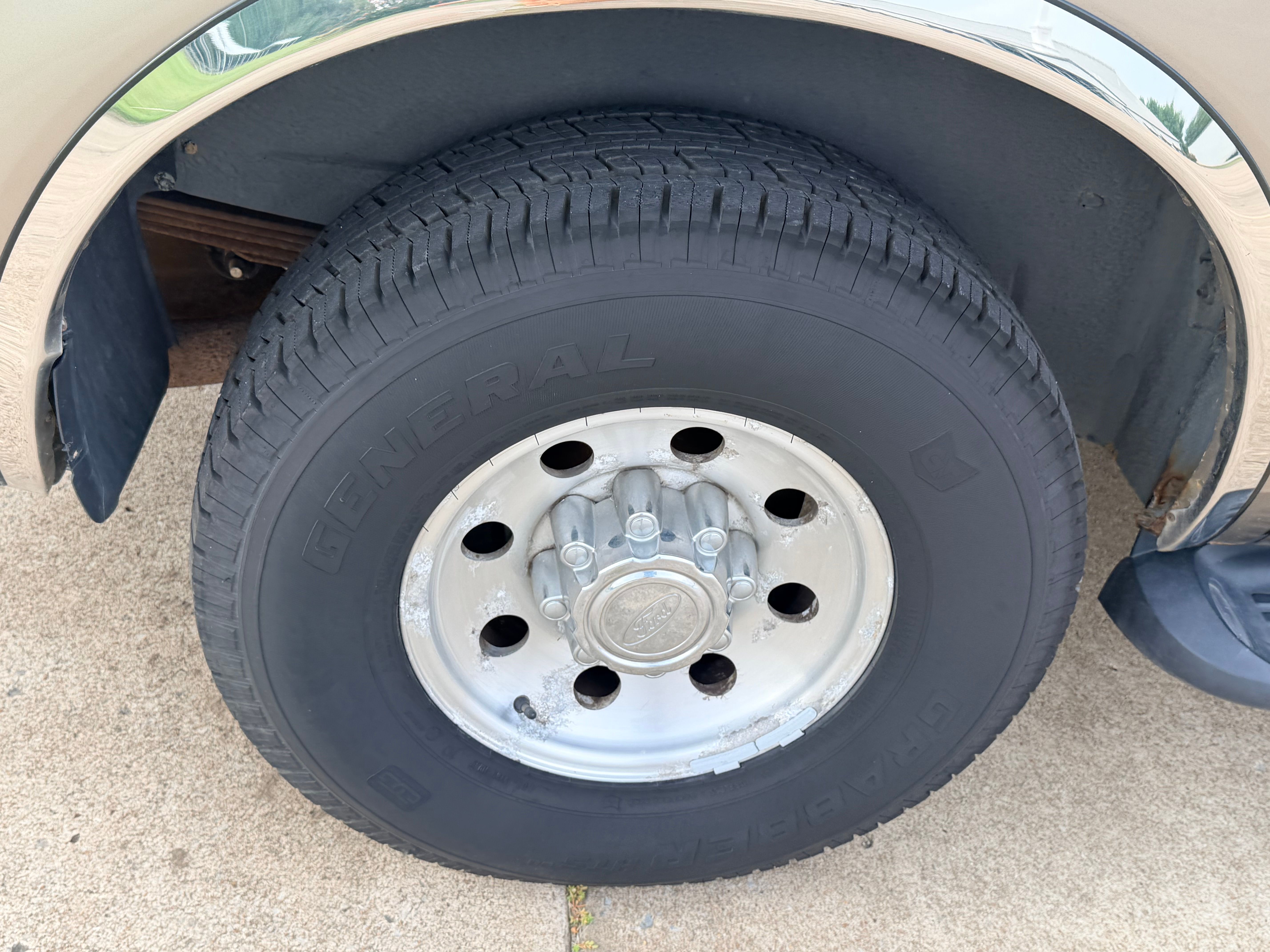 Used 2000 Ford Excursion 2WD XLT image 26