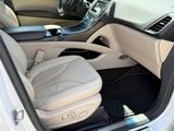 Used 2020 Lincoln Nautilus Reserve image 3