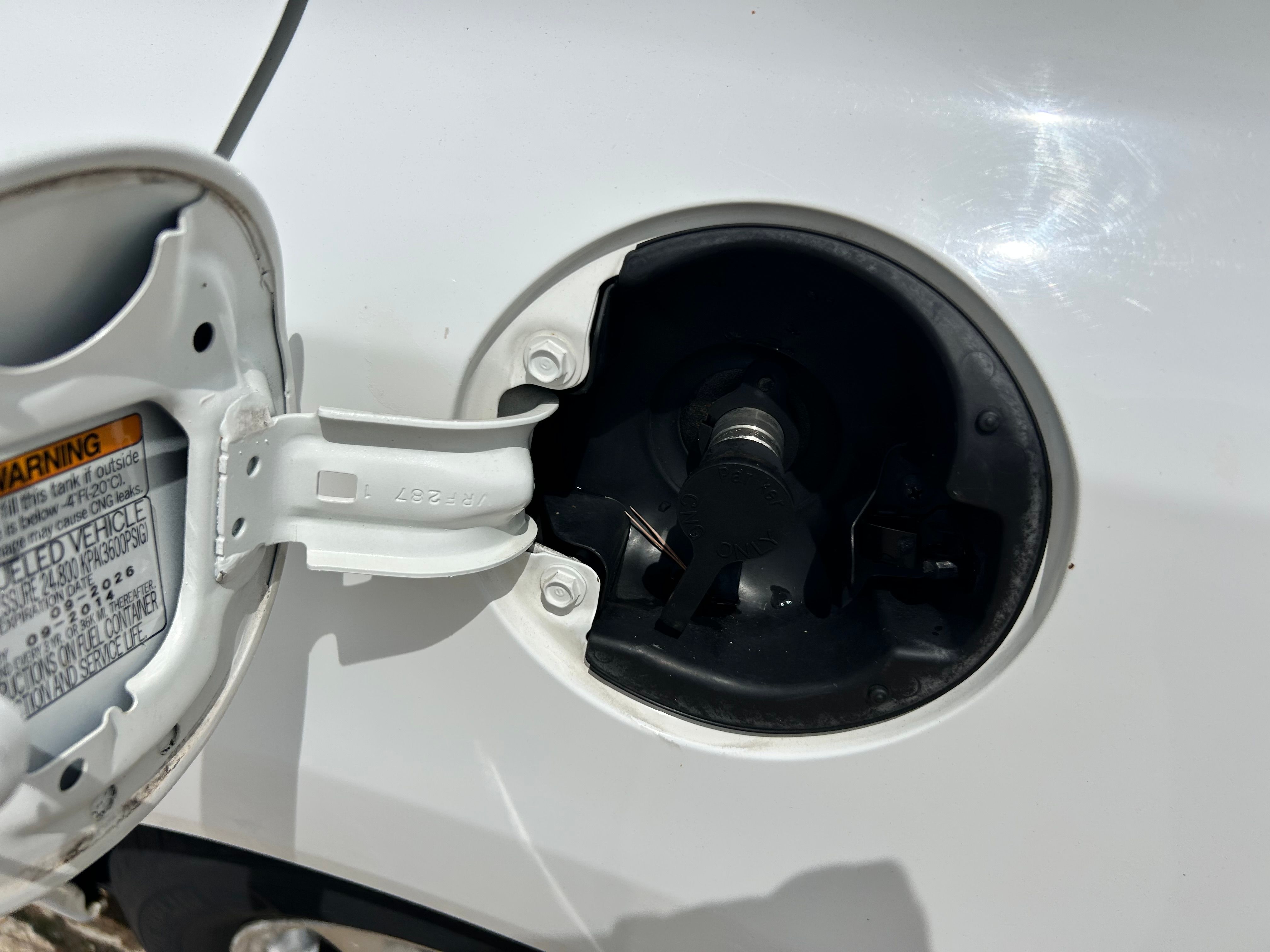 Used 2012 Honda Civic Natural Gas Sedan image 16