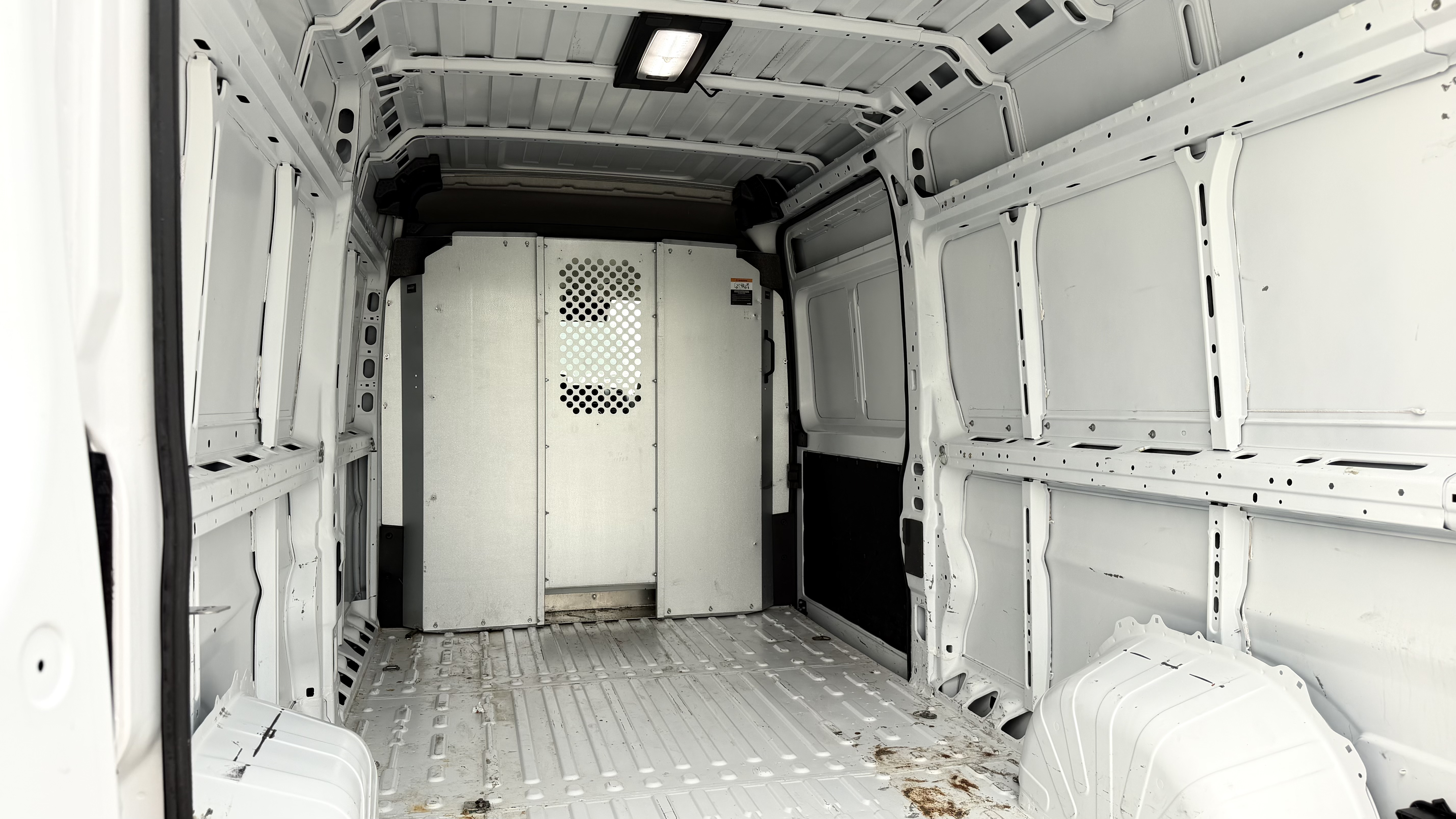 Used 2023 RAM ProMaster 2500 159 High Roof FWD image 9