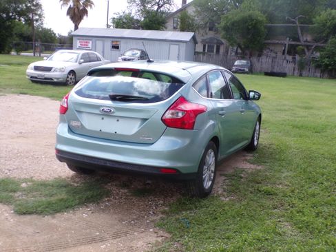 Used 2012 Ford Focus SEL Hatchback FWD image 4