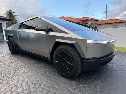 Used 2024 Tesla Cybertruck Cyberbeast image 3