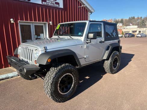 Used 2011 Jeep Wrangler Sport image 2