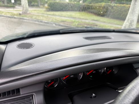 Used 2005 Chrysler Sebring Touring image 65